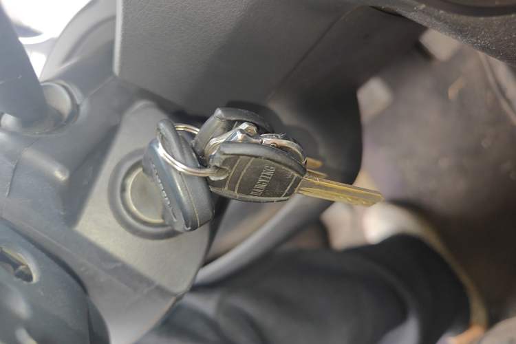 Used Jeep Compass 2012 2.0L two-wheel drive luxury version