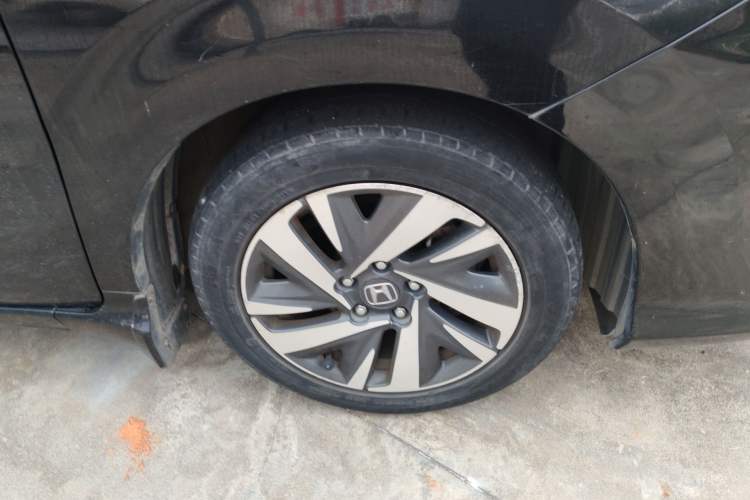 Used Honda Crider 2019 180 Turbo CVT Luxury Edition China V Right Front Wheel Hub