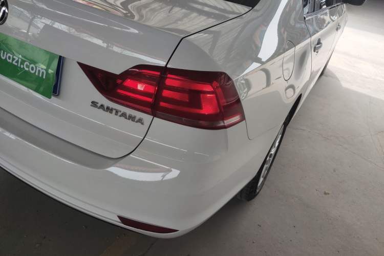 Used Volkswagen Santana 2019 1.5L Manual Fashion Edition China VI Standard Right Rear Taillight