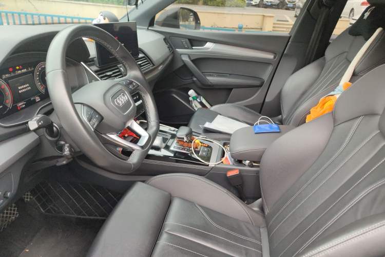 Used Audi Q5L Sportback 2021 40 TFSI Fashion Model Left Front Seat