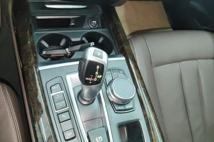 Used BMW X5 2017 xDrive28i
