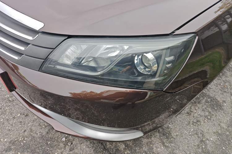 Used Geely Auto Emgrand 2015 Sedan 1.5L CVT Upward Version Left Front Headlight