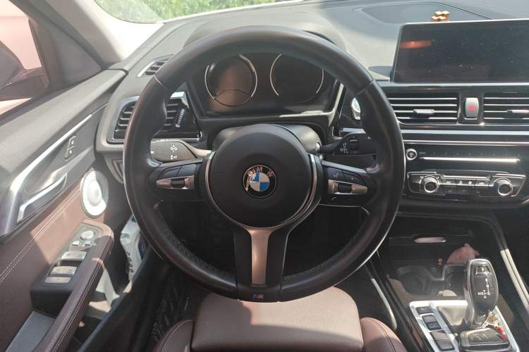Used BMW 1 Series 2021 120i M Sport Night Edition Steering Wheel