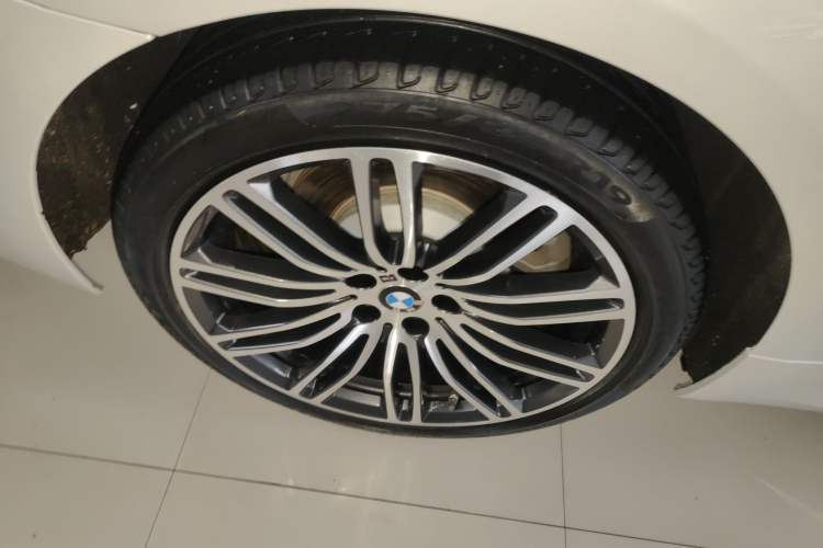 Used BMW 5 Series 2019 530Li Leading Model M Sport Package
