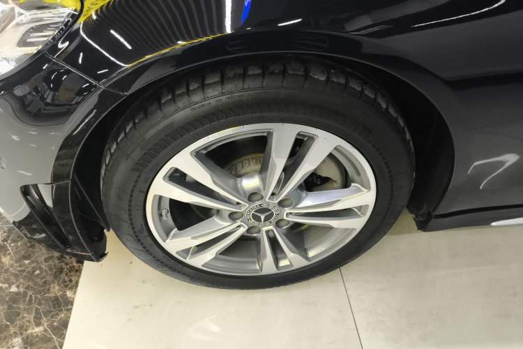 Used Mercedes-Benz C-Class 2020 Restyled C 200 L Fashion Edition Sport Version Left Front Wheel Hub