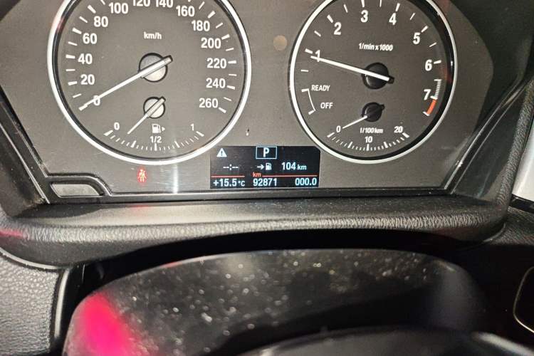 Used BMW X1 2018 sDrive18Li Fashion Model Odometer Close Up