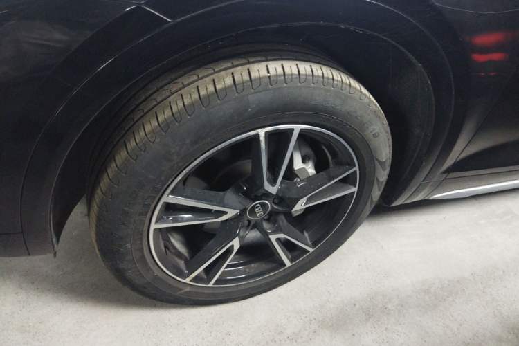 Used Audi Q5L 2022 40T Fashionable and Dynamic Model
