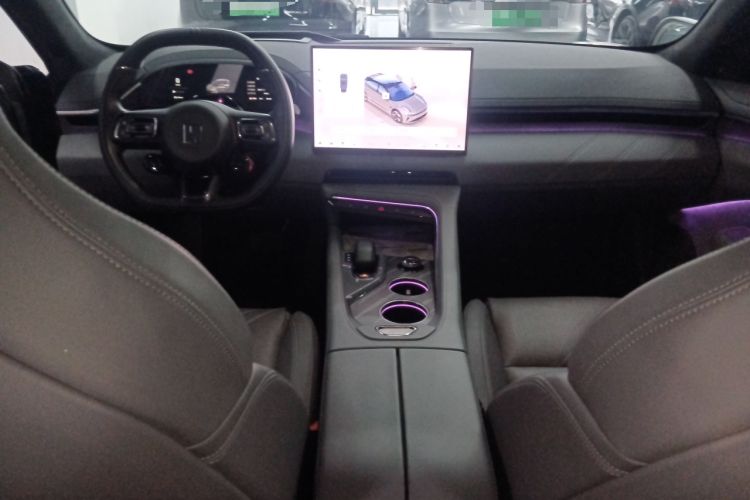 Used Zeekr 001 2024 WE Edition 95 kWh All-Wheel Drive Center Console