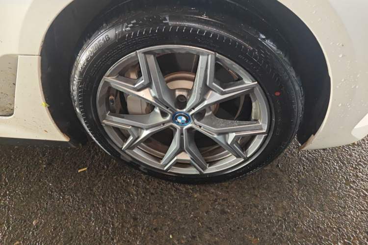 Used BMW i3 2022 eDrive 35 L
