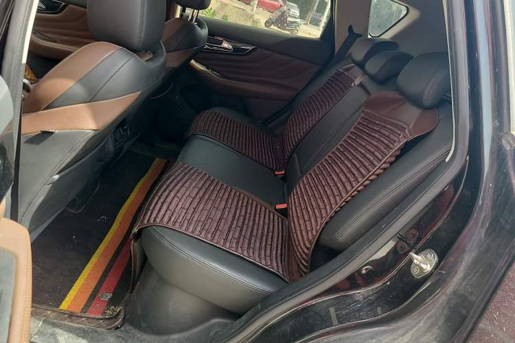 Used Dongfeng Aeolus AX7 2018 Classic 1.6T Automatic Luxury Model
