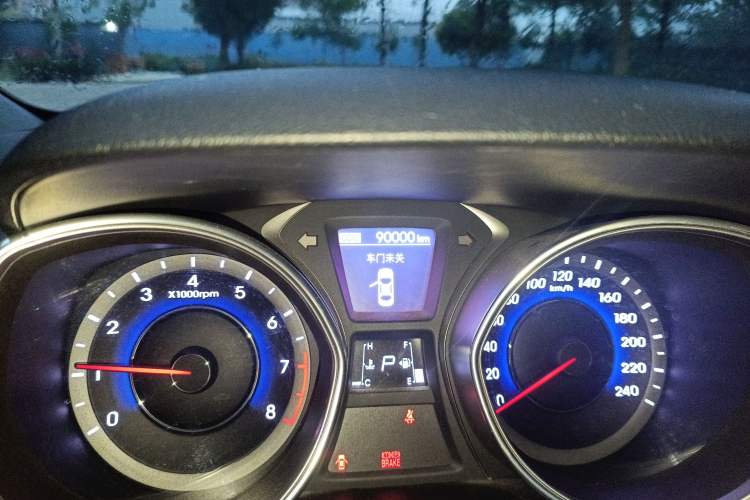 Used Hyundai Elantra (5th Generation / Langdong) 2016 1.6L Automatic Prestige Model
