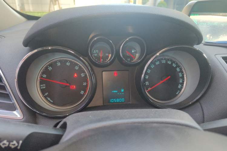 Used Buick Encore 2015 1.4T Manual Two-Wheel Drive Urban Advanced Model
