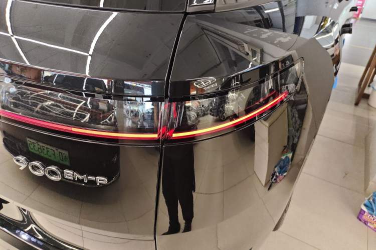 Used Lynk & Co 900 2025 2.0T Ultra
