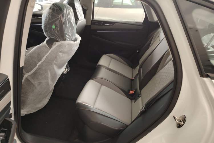 Used Volkswagen ID.7 VIZZION 2024 AIR model Left Rear Seat
