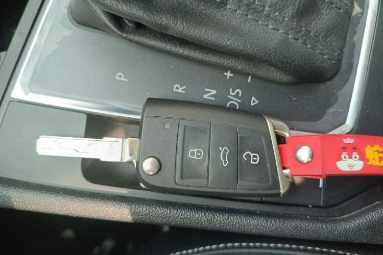 Used Volkswagen Lamando 2019 230TSI DSG Fashion Edition China V Standard
