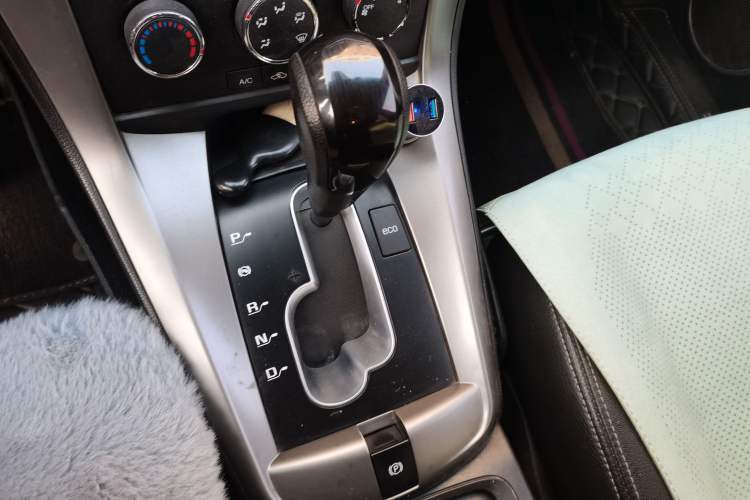 Used Chevrolet Captiva 2013 2.4L Two-Wheel Drive City Edition 7-Seater