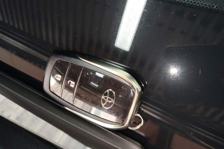 Used Toyota Highlander 2015 2.0T Four-Wheel Drive Luxury Edition 7-Seater