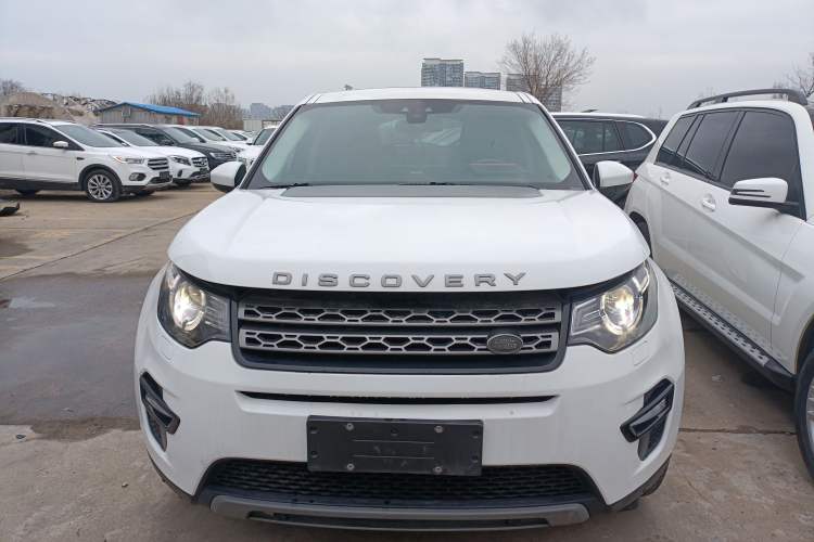 Used Land Rover Discovery Sport 2017 2.0T SE Front