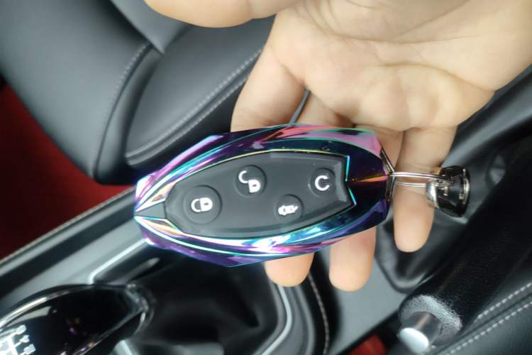 Used BYD Song MAX 2019 1.5T Manual Smart Connect Ruiyi Sunroof Model 7 Seats China VI Standard