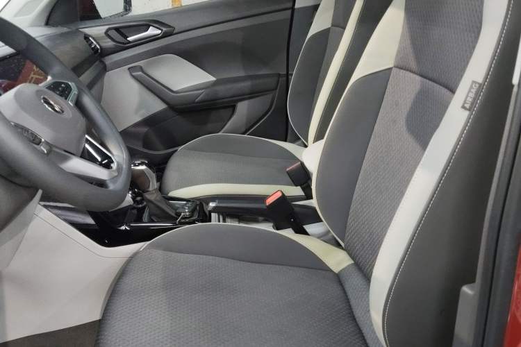 Used Volkswagen Tacqua 2020 1.5L Automatic Yue Left Front Seat