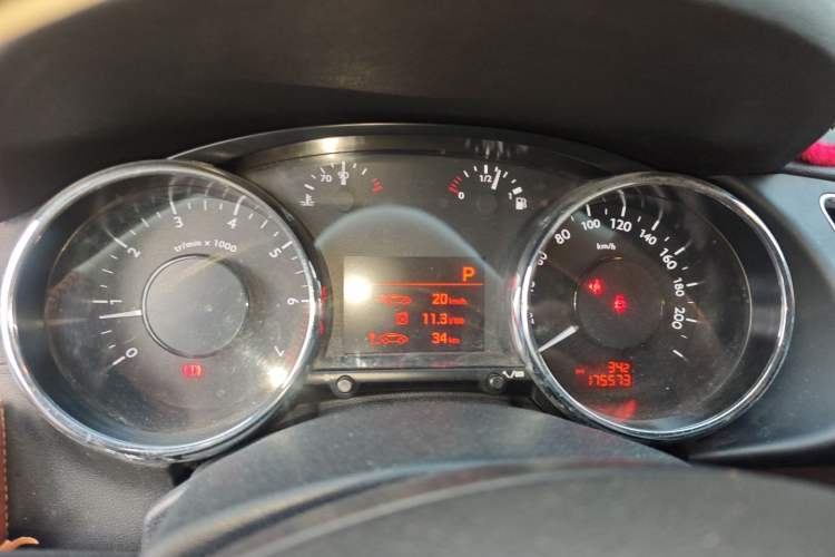 Used Peugeot 3008 2015 2.0L Automatic Classic Edition