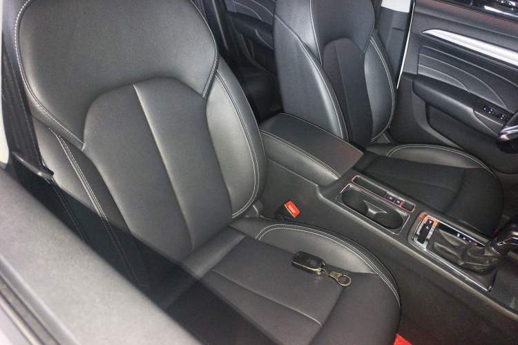 Used Roewe i6 2018 20T Automatic Internet Smart Edition