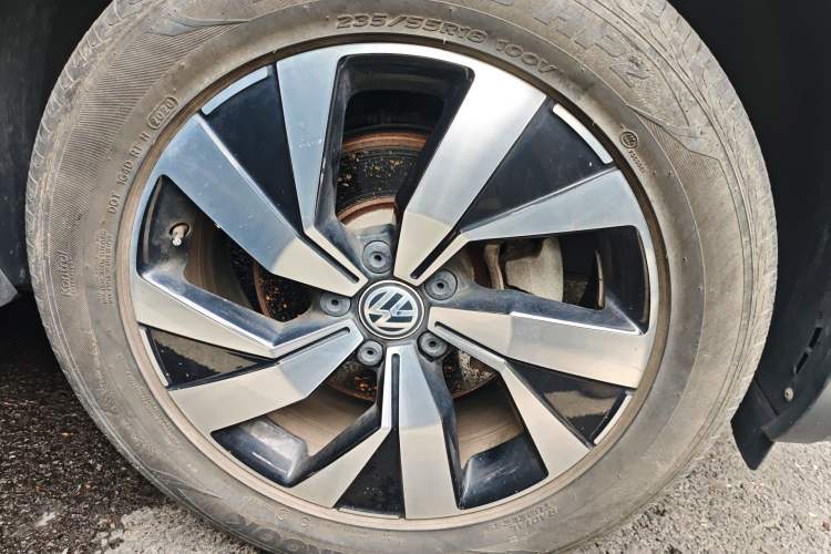 Used Volkswagen Tayron 2020 280TSI Two-Wheel Drive Luxury Connect Edition
