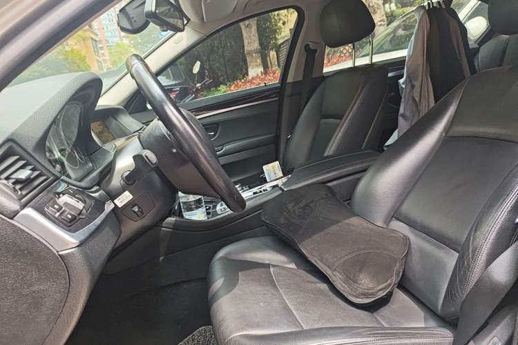 Used BMW 5 Series 2017 520Li Elegant Edition
