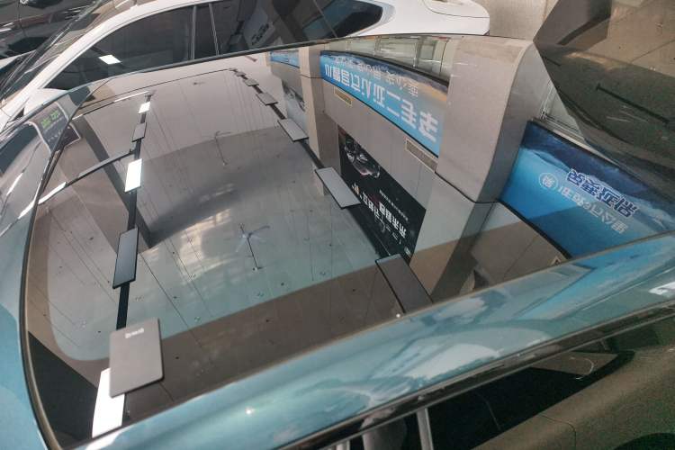 Used XPeng P7 2025 Model—820 Ultra Long Range Ultra Roof