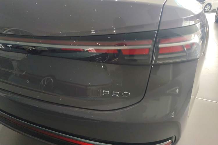 Used Volkswagen Passat 2025 Pro 380TSI Dragon Supreme Edition