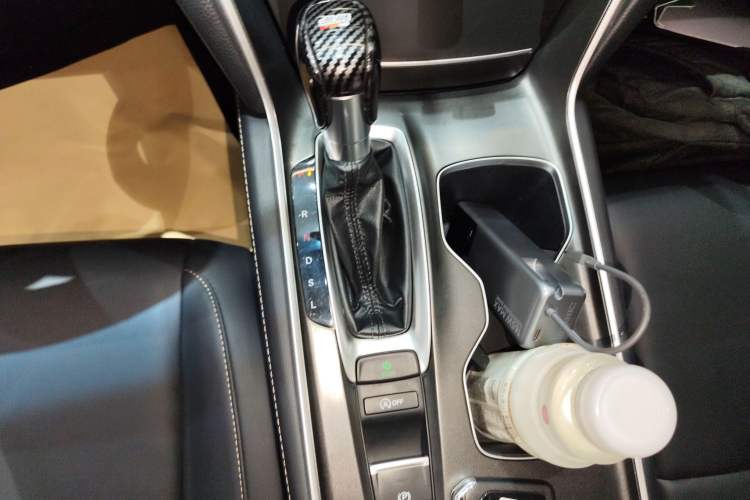 Used Honda Accord 2022 260TURBO Phantom Night · Prestige Edition Gear Lever