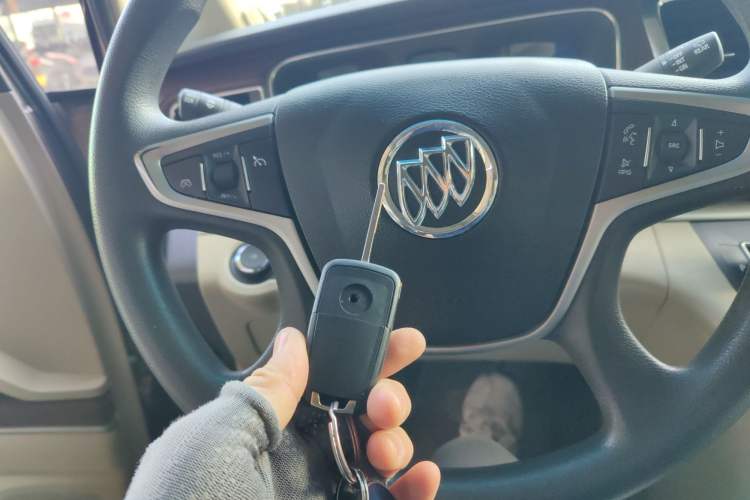 Used Buick GL8 2018 28T Comfort Model China VI Standard