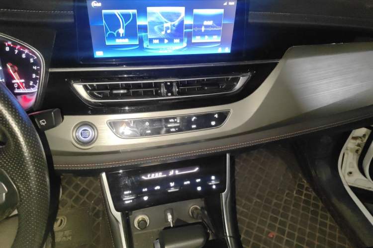 Used CHANGAN CS75 2018 280T Automatic Smart Edition China V Standard