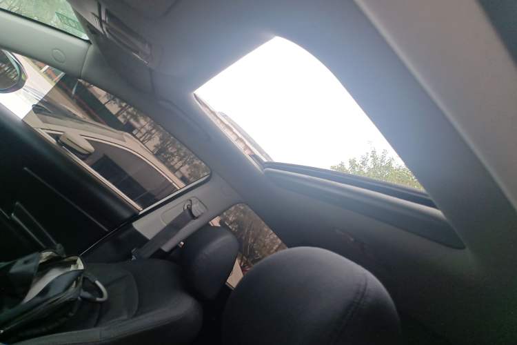 Used Kia Sportage R 2015 2.0L Automatic Two-Wheel Drive GL
