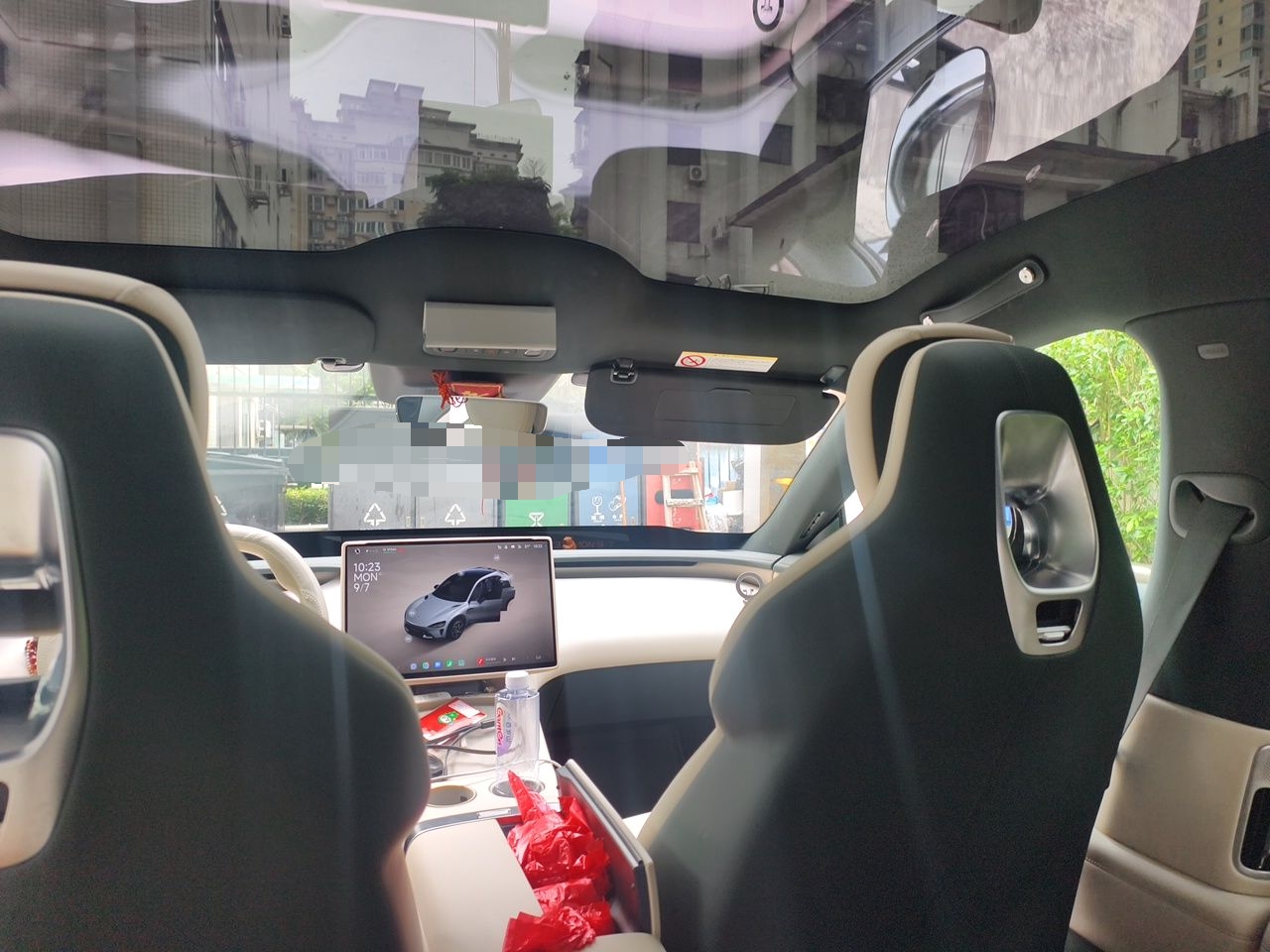 Xiaomi Auto YU7 2025 Ultra-Long Range All-Wheel Drive Pro Version — снимка 15