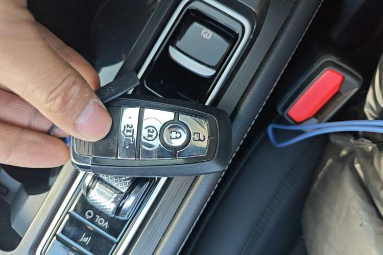 Used Lincoln Corsair 2024 1.5T Two-Wheel Drive Deluxe Hybrid Version Interior 1