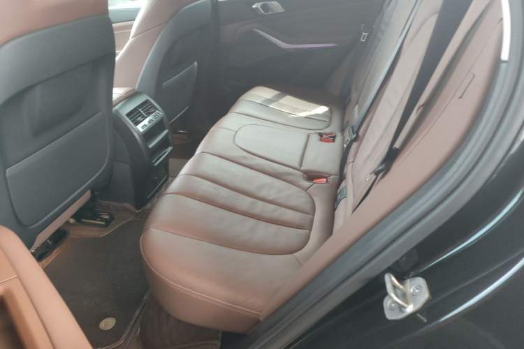 Used BMW X5 New Energy 2021 xDrive45e M Sport Package Left Rear Seat