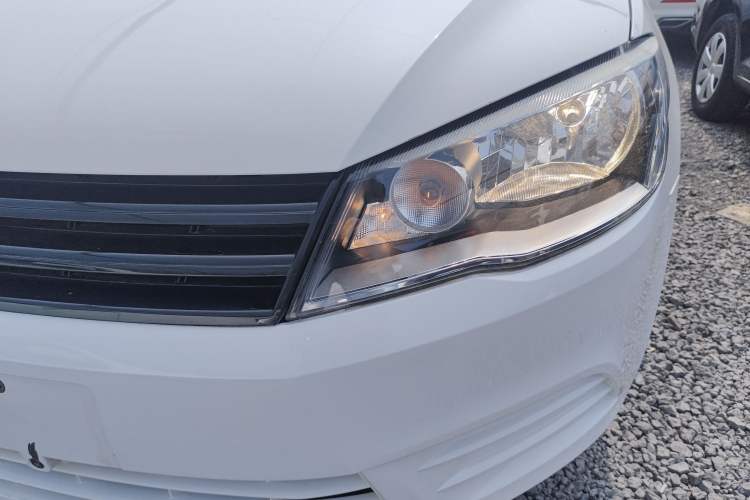 Used Volkswagen Jetta 2015 Zhuihui Edition 1.4L Manual Fashion Model
