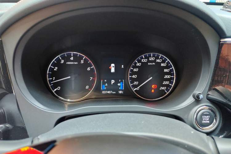 Used Mitsubishi Outlander 2019 2.0L Two-Wheel Drive Comfort Edition 5 Seats China VI Standard
