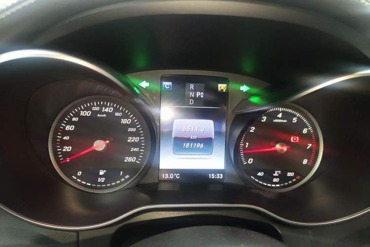 Used Mercedes-Benz GLC 2016 GLC 260 4MATIC Luxury Model