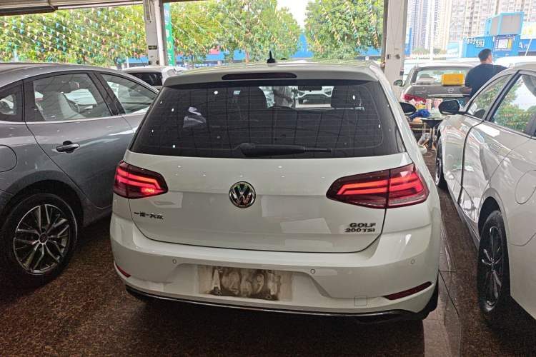 Used Volkswagen Golf 2020 200TSI DSG Comfortable and Ambitious Edition