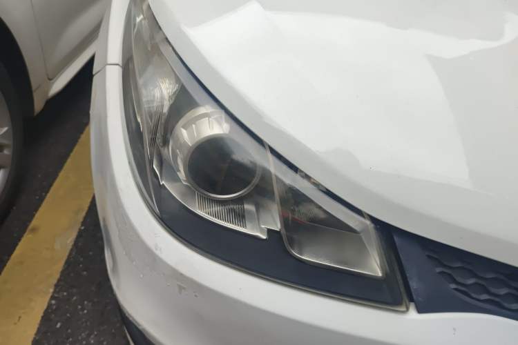 Used MG 5 2012 1.5L Automatic Navigation Edition Right Front Headlight