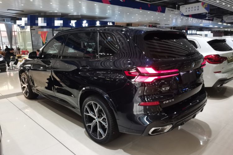 Used BMW X5 2023 xDrive 30Li Luxury M Sport Night Edition Package