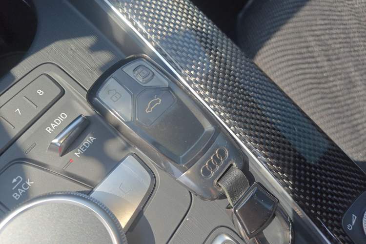 Used Audi S4 2018 S4 3.0TFSI Vehicle Key