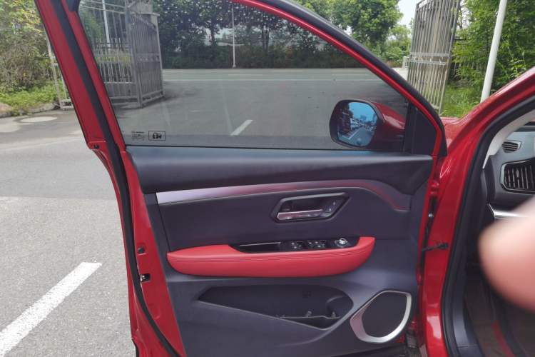 Used Haval H2s 2017 Red-Label 1.5T Dual-Clutch Elite Model