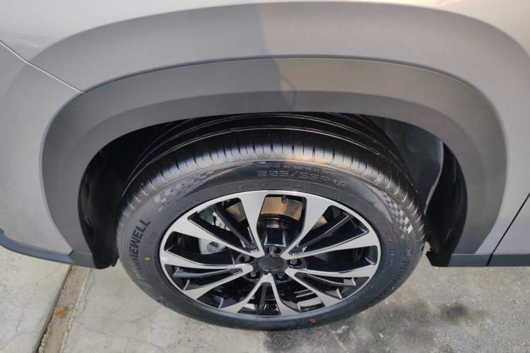 Used Geely Auto Emgrand X7 Sport 2026 Model 1.5TD Aspirational Left Front Wheel Hub