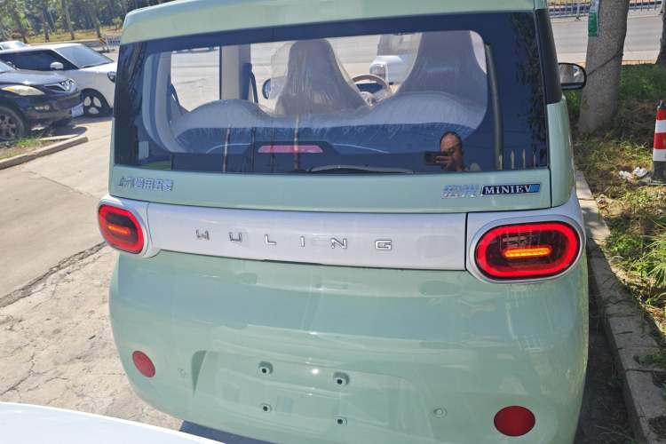Used Wuling Hongguang MINIEV 2024 3rd Generation 215km Youth Edition