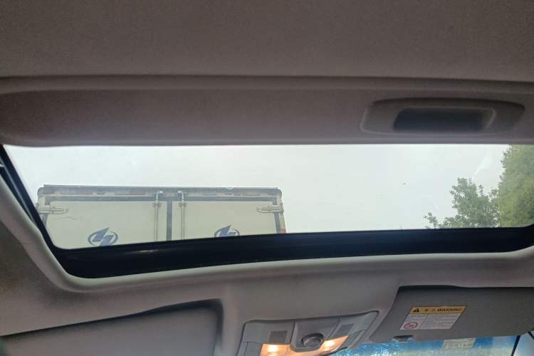 Used Roewe e550 2016 Deluxe Edition
