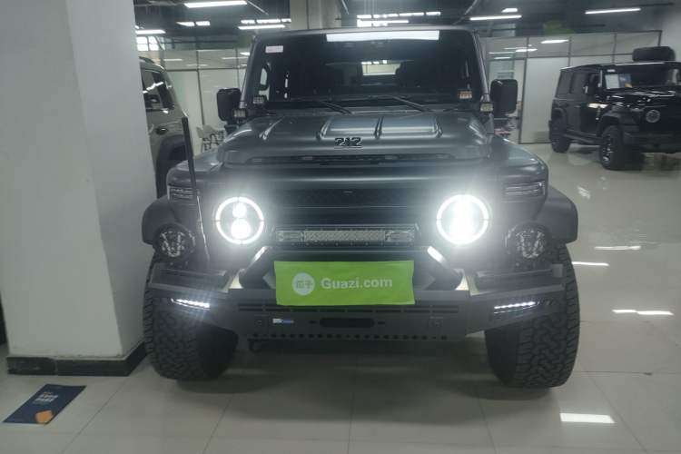 Used 212 T01 2024 2.0T Explorer
