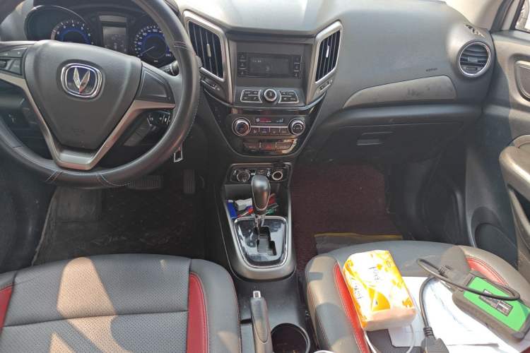 Used CHANGAN CS15 2016 1.5L Automatic Fashion Edition Gear Lever